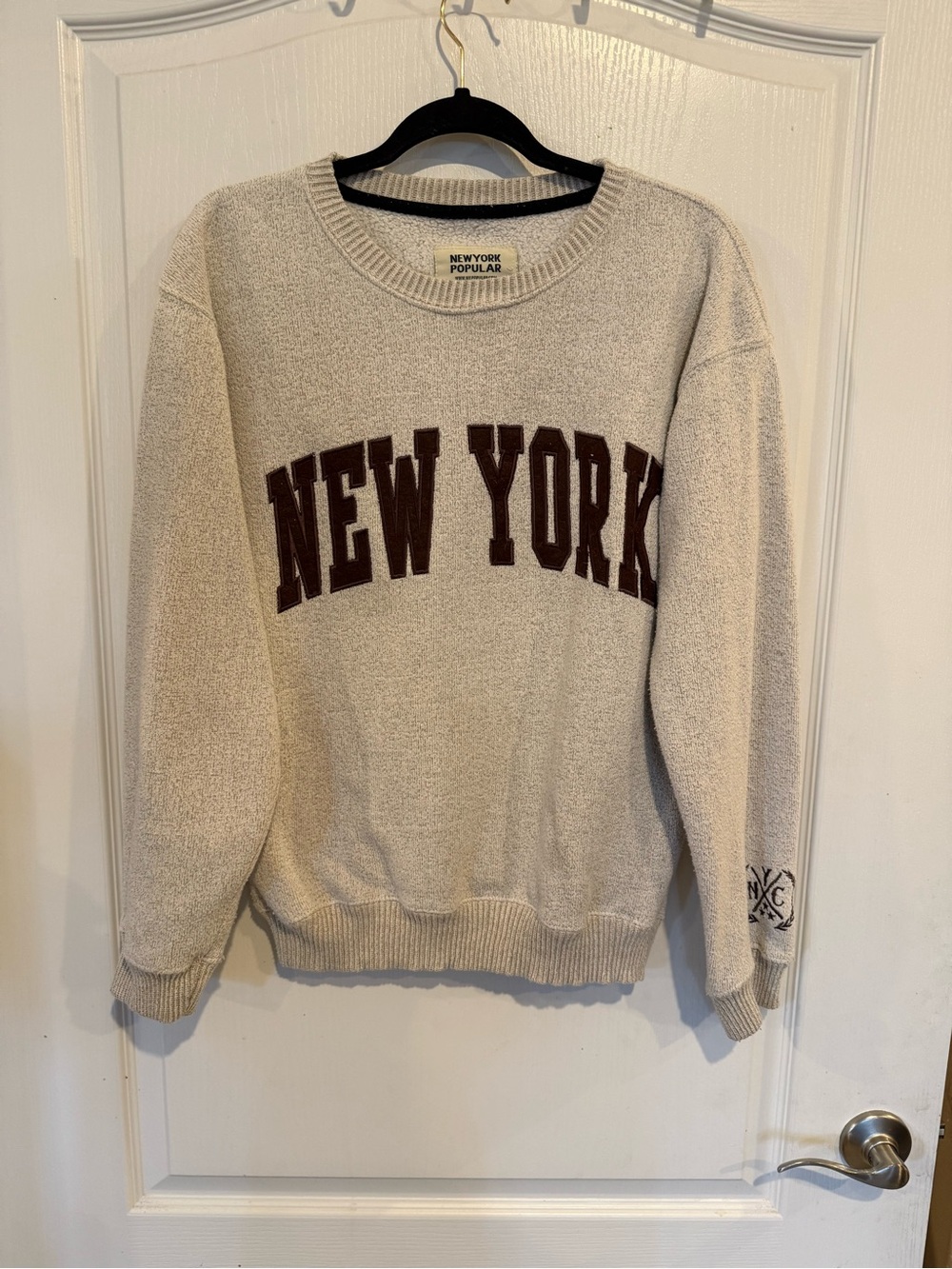 New York Popular heathered beige crewneck spell out sweatshirt size small